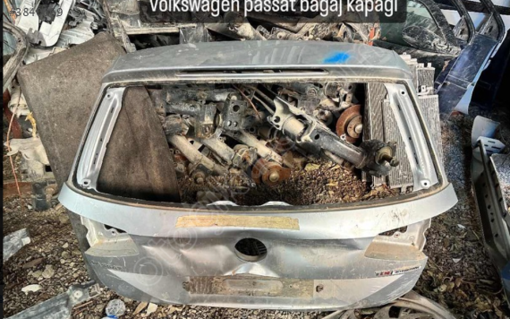 VOLKSWAGEN PASSAT BAGAJ KAPAĞI ORJİNAL EYUPCAN OTO'DA