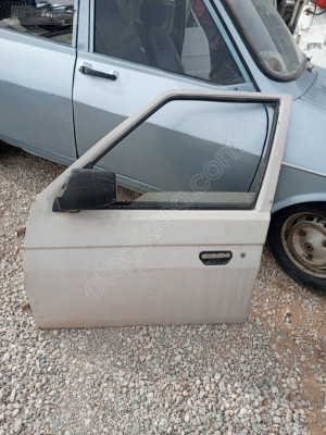 Skoda Favorit sol ön kapı