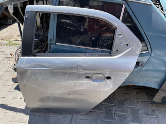Peugeot 301 sol arka kapı