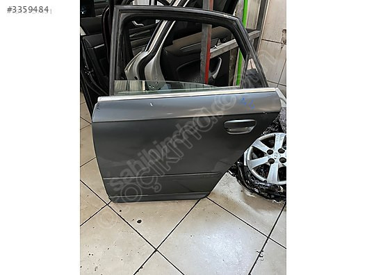 AUDİ A4 (ORJİNAL) SOL ARKA KAPI -ÜÇEL OTO