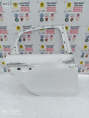 AUDİ A4 2010-2018 SAĞ ARKA KAPI  ÇIKMA SÖKME YEDEK PARÇA