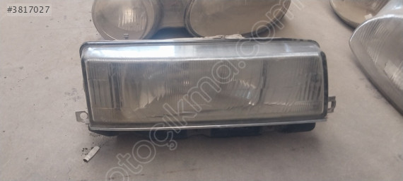 Toyota Corolla Sağ Ön Far