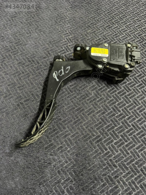 VOLKSWAGEN POLO GAZ PEDALI