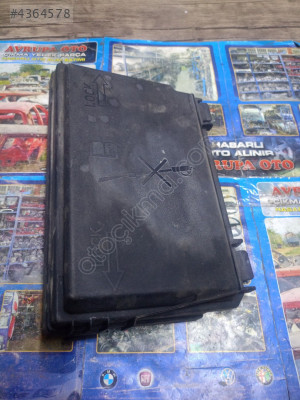 Opel Corsa D Renault Clio Peugeot 206 sigorta kutusu üst kapağı