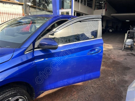 2021 Hyundai İ20 Sol Ön Kapı