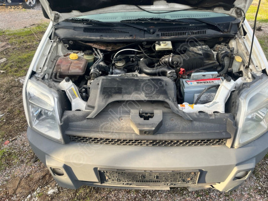 Ford connect ön tampon demiri