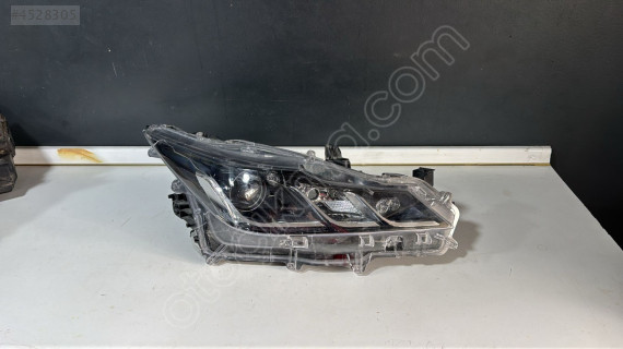 TOYOTA COROLLA 2019-2023 SAĞ FAR