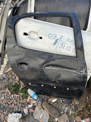 Peugeot 206 sağ arka kapı