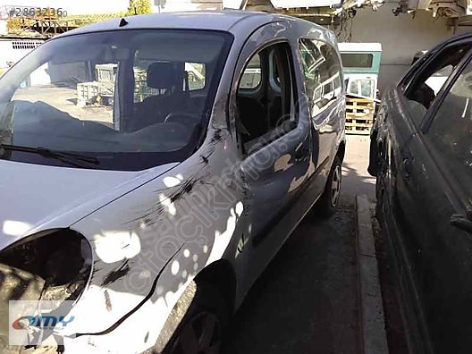 KANGOO 3 4 ÖN ARKA TAMPON DOLU SİSLER SİS KAPAKLARI ORTA IZGARA