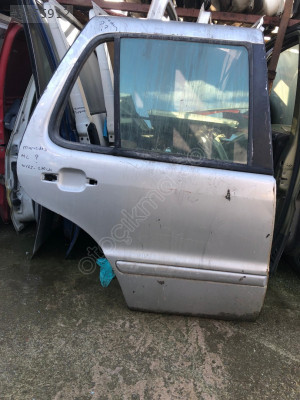 Mercedes (w163) ML 270 2000-2005 Çıkma Sağ Arka Kapı