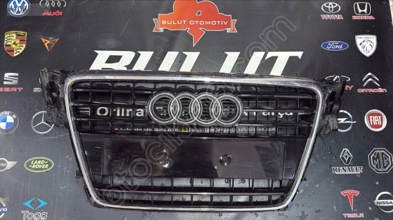 Audi A4  Ön Panjur 2008-2012 8K0853651