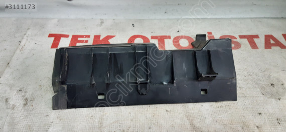 A-B-CLA  RADYATÖR BRAKETİ SAĞ A2465050230