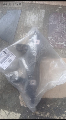 1617975980 Peugeot 3008 sağ sol tampon braketi