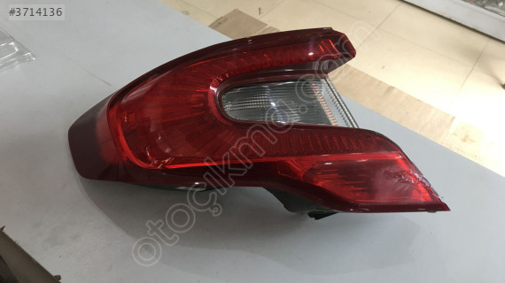 FİAT EGEA SOL STOP ORJ ÇIKMA TAMİRLİ 521029670