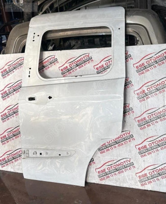 FORD COURİER BEYAZ SOL SÜRGÜLÜ KAPI ORJINAL