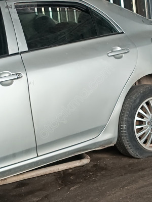 Toyota Corolla 2008 sol arka kapı