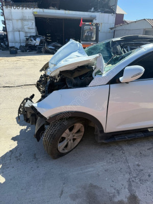 KİA SPORTAGE SOL ÖN ÇAMURLUK ÇIKMA ORJİNAL