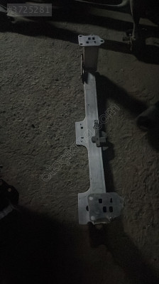 Citroen C4 X ön tampon demiri