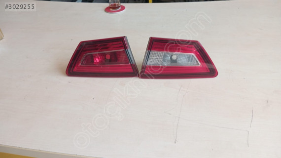 RENAULT CLIO 4 HECBEK ÇIKMA SAĞ SOL BAGAJ STOPLARI ORJİNAL