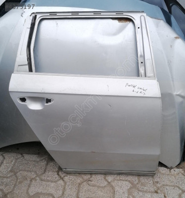 Volkswagen Passat Variant Sağ Arka Kapı Orijinal Çıkma