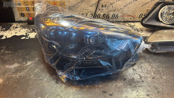 MERCEDES E SERİ W213 MAKYAJLI MULTİBEAM SAĞ FAR