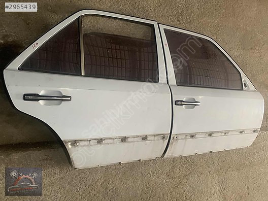 MERCEDES W124 ORJİNAL SAĞ ARKA KAPI HATASIZ BOYASIZ