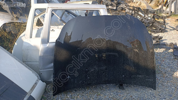 Lancia delta çıkma motor kaputu