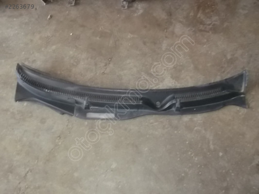 SEAT LEON IBİZA ÖN CAM IZGARASI