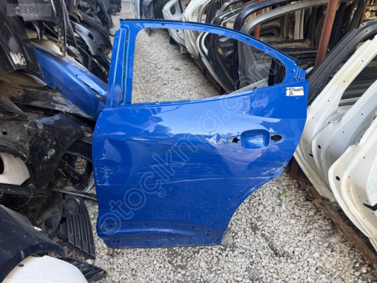 Opel mokka sol arka kapı az hasarlı