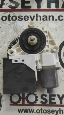 5K0959792 Golf 6 sağ ön kapı cam motoru