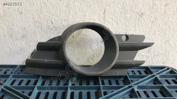 OPEL MERİVA A SAĞ SİS FARI ÇERÇEVESİ ÇIKMA ORJİNAL YEDEK PARÇA