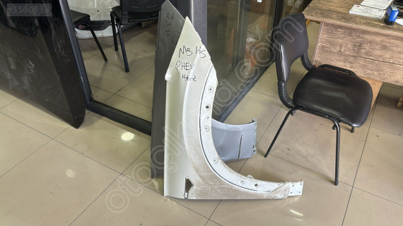 MG HS HYBRİD SAĞ ÖN ÇAMURLUK