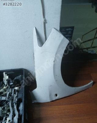 Peugeot 301 sağ ön çamurluk