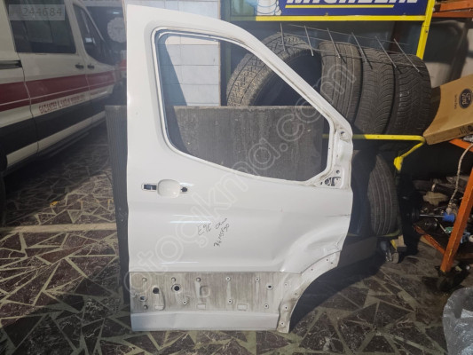 20162023 FORD TRANSİT BEYAZ SAĞ ÖN KAPI ORJINAL LOKALLIK