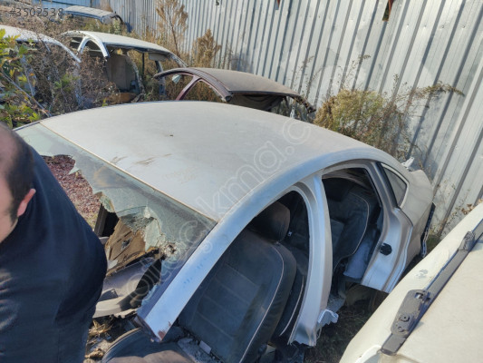FORD MONDEO MK4 TAVAN ARKA ÇAMURLUKLAR ÜÇEL OTO ÇIKMA BURSA
