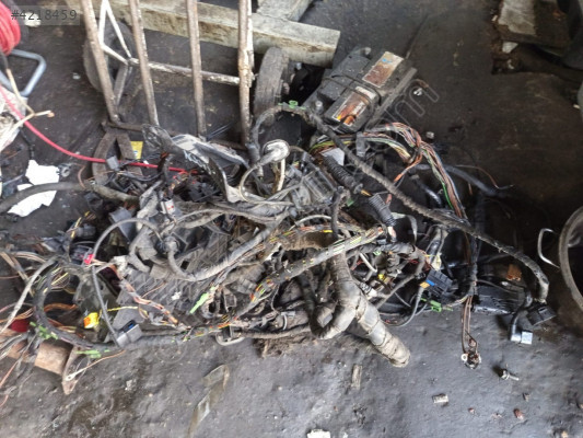 VOLKSWAGEN CADDY İÇ TESİSAT