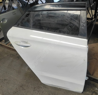hyundai i20 sağ arka kapı çıkma