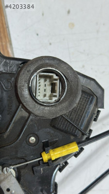 2010-2014 TOYOTA COROLLA SOL ÖN KAPI KİLİDİ ORJ