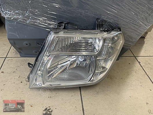 Nissan Navara D40-2011/13 Far Sol çıkma sökme parça