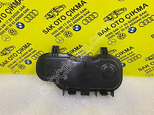 AUDİ A3 SAĞ FAR KAPAĞI HELLA 153902-00