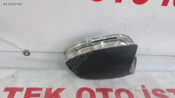 VOLKSWAGEN PASSAT AYNA SİNYALİ SAĞ 3C8940102D