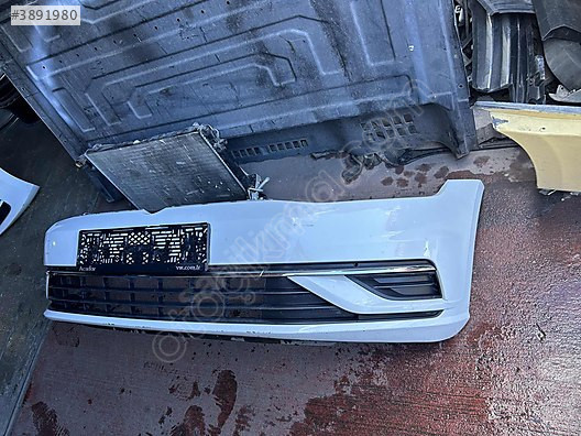 Golf 7.5 beyaz ön tampon hatasız ORJİNAL