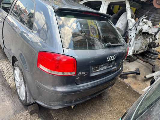 AUDİ A3 COUPE ÇIKMA ORJİNAL BAGAJ KAPAĞI