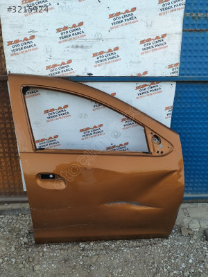 Dacia Sandero 20-24 sağ ön kapı orijinal çıkma