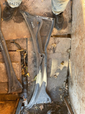 FIAT EGEA  ÖN CAM İZGARASI GÜÇMANLAR