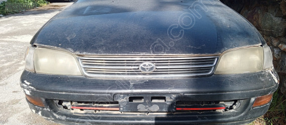 Toyota Corona ön panjur