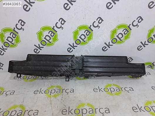 BMW 7 SERİSİ 2023 2025 G70 HAVALNDIRMA MASKESİ 3U5A3588706