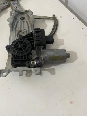 Opel Astra G Sağ Ön Kapı Cam Kirkosu Orjinal Çıkma