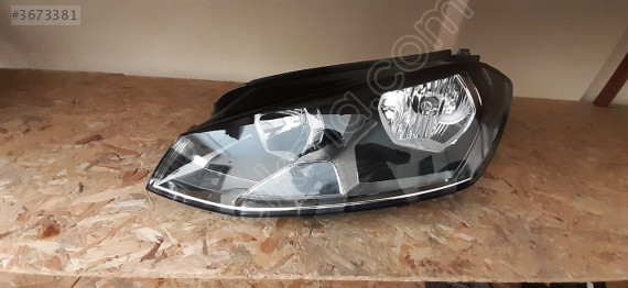 Volkswagen Golf 7 Modeli İçin Çıkma Sol Far
