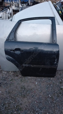 FORD FOCUS 2,5 SAĞ ARKA KAPI ÇIKMA ORJİNAL